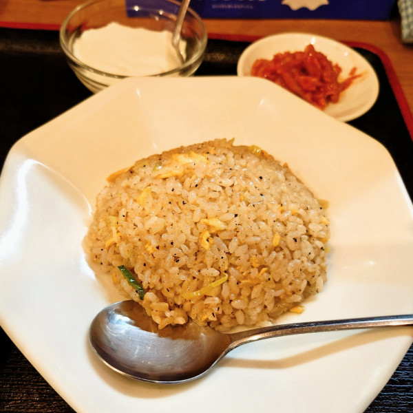 「本日のランチ　(950円)麻婆ラーメン＋半チャーハン」@創作中華 福福 豊四季店の写真