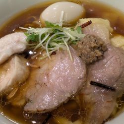 特製醤油らぁ麺