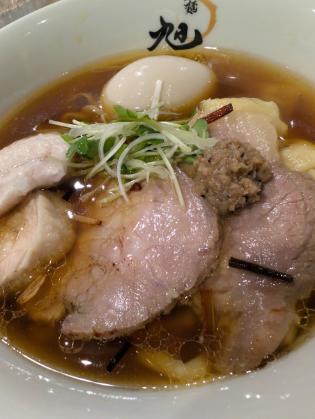 「特製醤油らぁ麺」@らぁ麺旭の写真