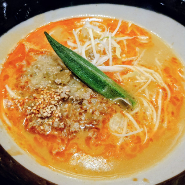 「ヨシマルカレータンタンメン」@由丸 芝大門店の写真