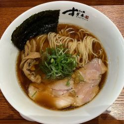 醤油らぁ麺1155円
