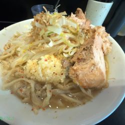 豚ラーメン(1040円)