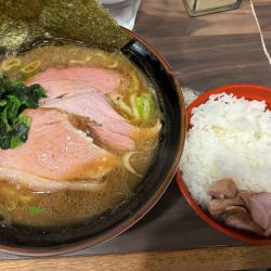 ラーメン 980円+ライス150円