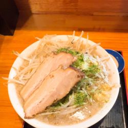 山ラーメン塩＋煮卵