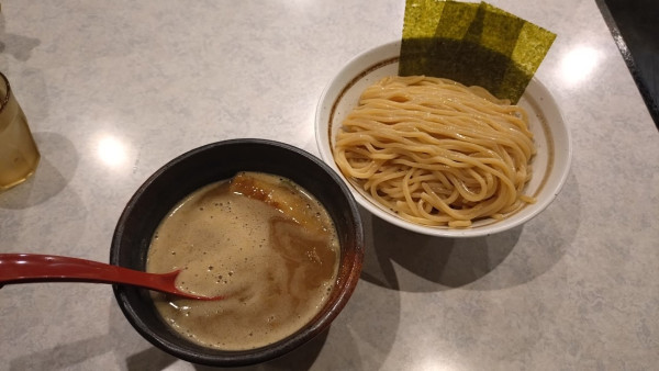 「京介魚介つけめん(大盛・メンマ抜・950円)」@つけめん屋 赤羽京介 練馬店の写真