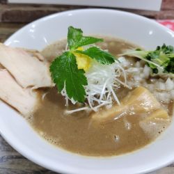 濃厚煮干しそば1100円