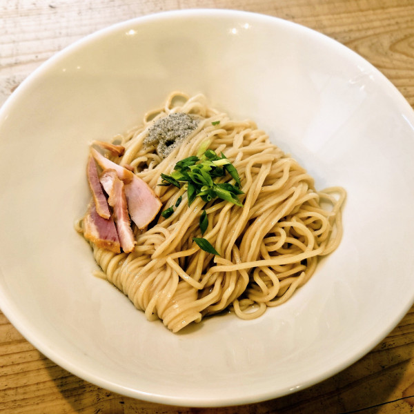 「鶏ソバ潮＋うずらの味玉＋和え玉(いしる)」@The Noodles & Saloon Kiriyaの写真