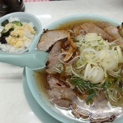 ラーメン+めし（¥750+めし無料）