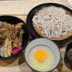 【期間限定】舞茸天丼セット、生玉子