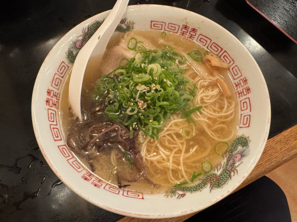 「ラーメン　600円」@信長本家 筑紫口店の写真