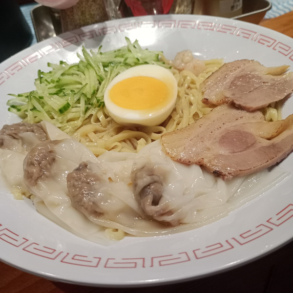 「呉冷麺　ワンタン入り　1,100円」@呉門 神田神保町店の写真