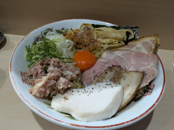 「地鶏と濃い卵のまぜそば➕大盛り」@手揉み中華そば 中村の写真