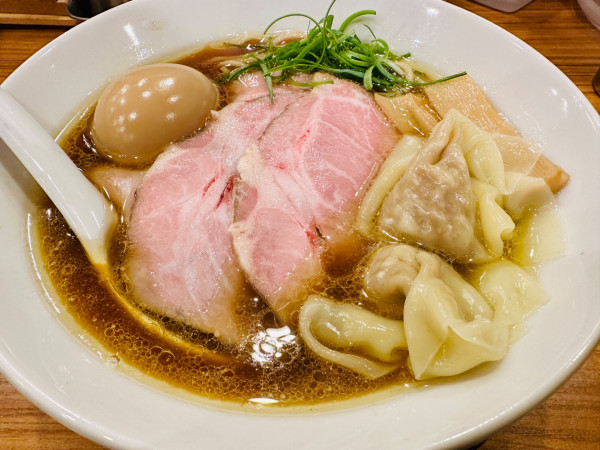 「丸鶏特製【1450円】」@中華そば ココカラサキゑの写真