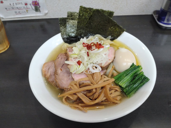 「塩らーめん大盛＋特製トッピング」@自家製手打ち麺 禿の写真