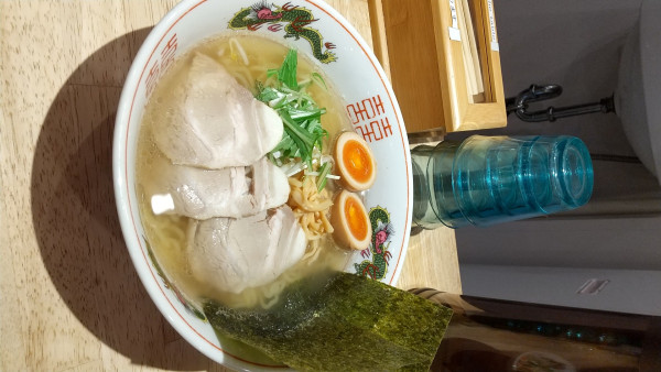 「特製牛骨塩ラーメン」@麺処 一龍 仲見世本店の写真