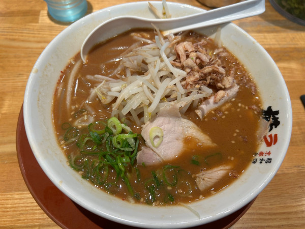 「味噌豚骨ラーメン(850¥)」@ラーメン横綱 千葉ニュータウン店の写真