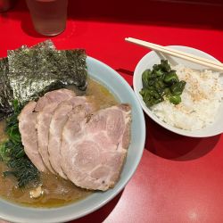 チャーシュー麺並　ライス　1150円