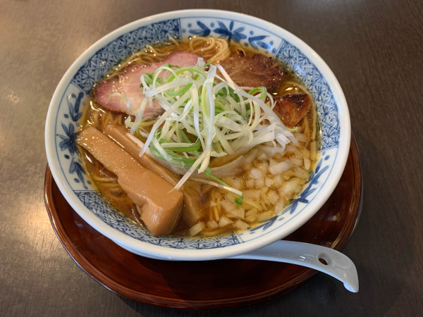 「あっさり（醤油）968円」@らー麺 藤原家の写真