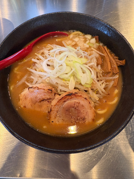 「味噌らーめん」@らぁ麺 ようざんの写真