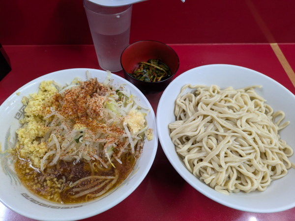 「小ラーメン➕塩つけ麺変更➕生姜➕キムチ」@ラーメン二郎 越谷店の写真