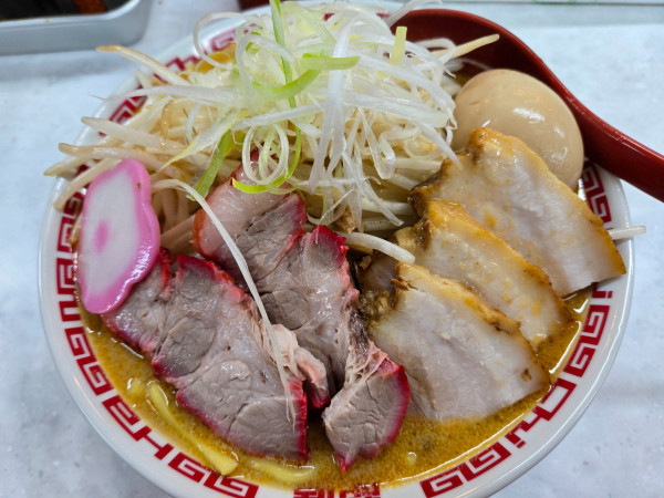 「特製味噌ラーメン大盛」@MISO HANAMICHI 本店の写真