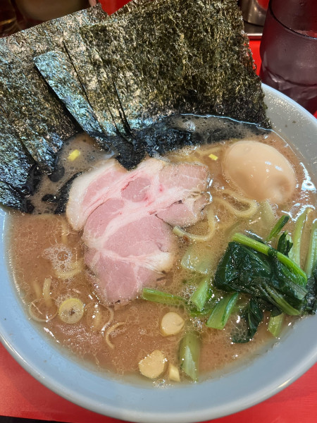 「ラーメン、海苔、味玉」@横浜家系ラーメン 黄金家 鴨居店の写真