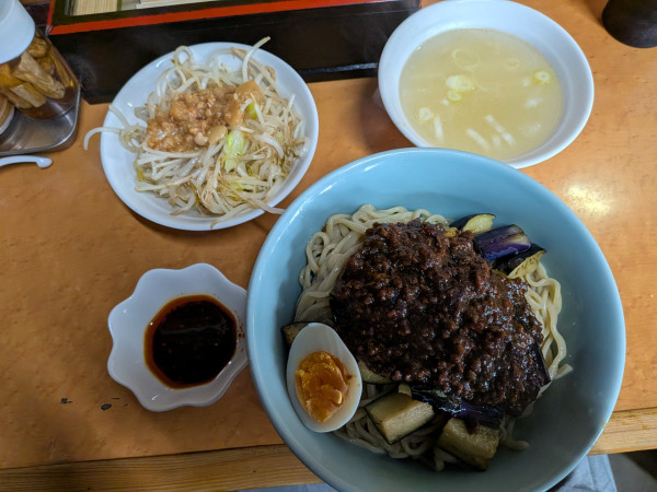 「ジャージャー麺」@立川マシマシ ロイヤルスープの写真