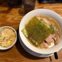 Y's Dining Barの画像