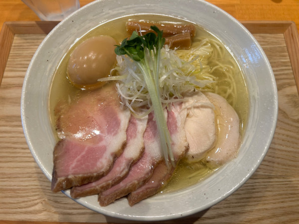 「特製鶏塩らぁ麺 1350円」@HARE tokidoki MUGIの写真