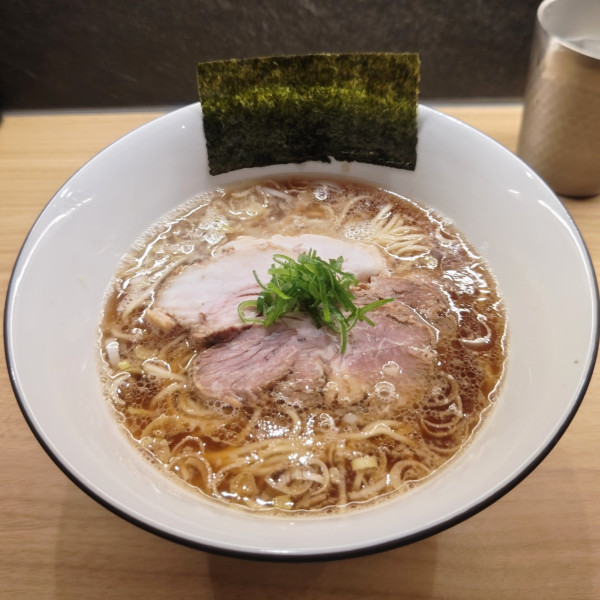 「醤油ラーメン」@ラーメン GINZA  TON BOXの写真