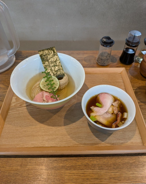 「昆布水つけめん 醤油 並」@YOKOKURA STOREHOUSEの写真