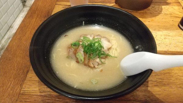 「鶏白湯」@上野ラーメン ハラールの写真