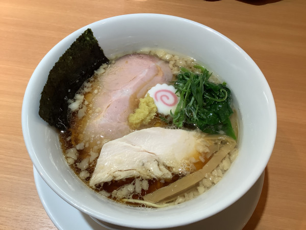 「背油生姜醤油ラーメン　1100円」@中華そば 馨の写真