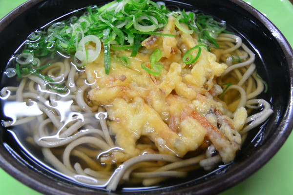 「野菜天そば」@三角茶屋 豊吉うどん JR宮崎店の写真