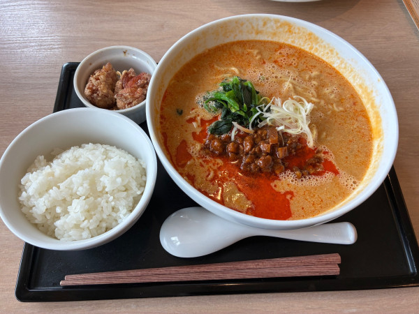 「胡麻香る四川風担々麺セット(1397円)」@デニーズ 日立成沢店の写真