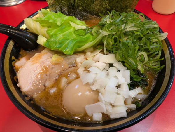 「全部のせラーメン」@横濱家系ラーメン 五代目 野中家の写真