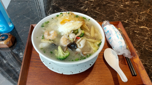 「海鮮拉麺」@鼎上記の写真