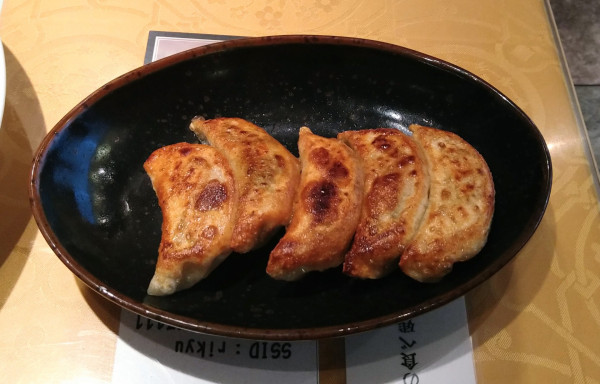 「焼餃子＋牛肉かけご飯」@離宮の写真