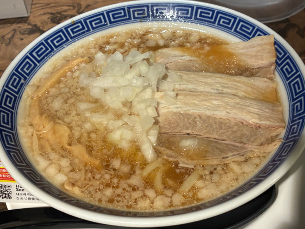 「背脂中華そば」@新潟発祥 なおじ 有楽町店の写真