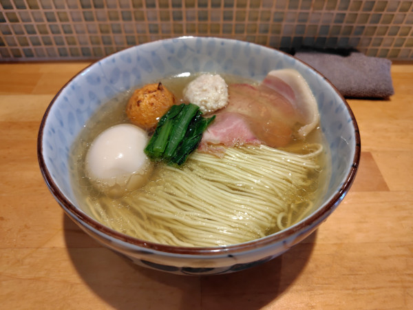 「味玉塩中華そば¥1050」@猫と月の写真