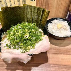 チャーシューメン＋のり＋九条ネギ