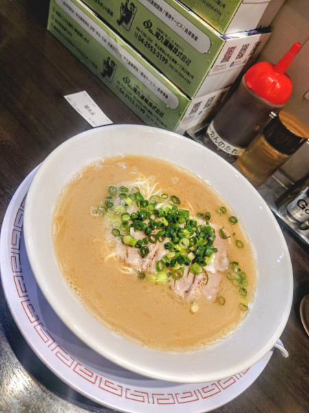 「ラーメン 白」@博多らーめん ひまわりの写真