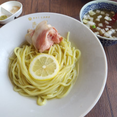 煮干しらあめん 燕黒の画像