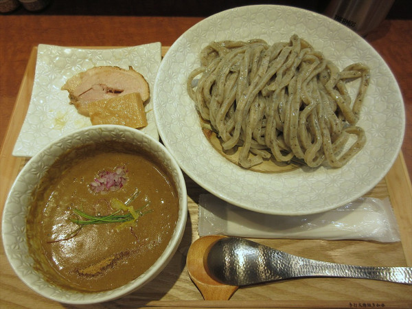 「御影つけ麺（並）（1,300円）＋カレー変更（100円）」@手打式特級多加水 御影麺 鏑矢の写真