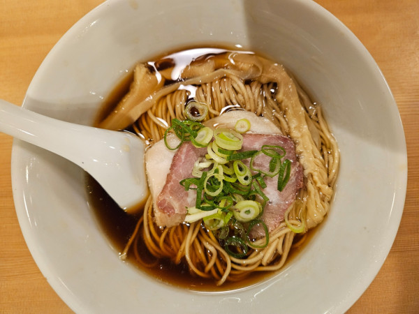 「醤油らぁ麺」@麺匠 一粒万倍 河原町店の写真
