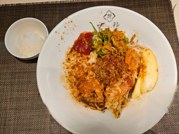 「からあげカレーまぜそば並」@錦 セアブラノ神の写真