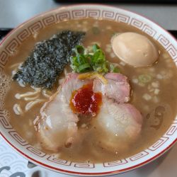 煮干し中華そば　旨ＮＩＢＯ（980円）