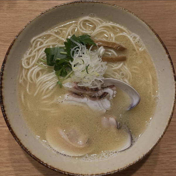 「鯛とハマグリの塩らーめん」@麺ふたりの写真