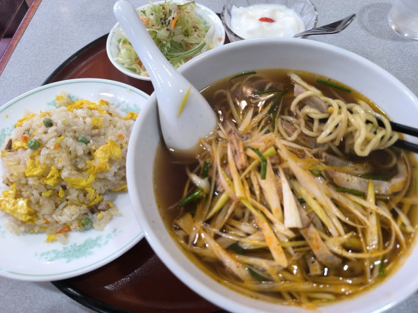 「定食 青葱焼豚麺＋半炒飯(980)」@王家菜館 上大岡店の写真