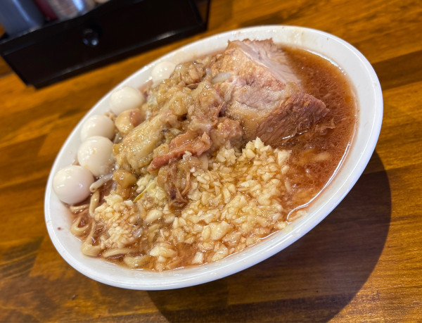 「ラーメン 小＋うずら5個」@ラーメンマルキの写真